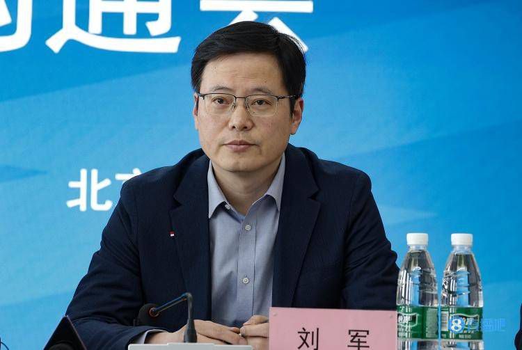 两个美丽的女孩